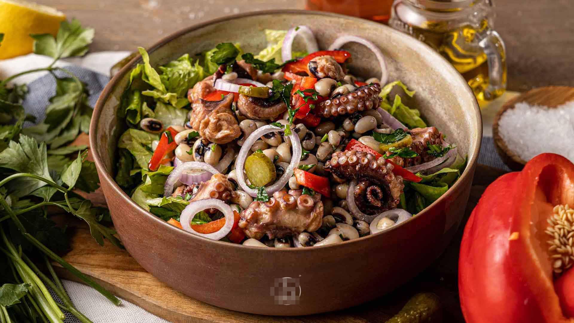 black-eyed-pea-salad-mediterranean-style