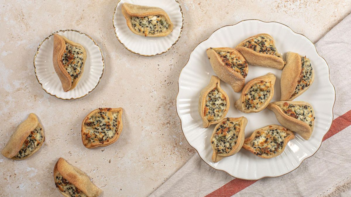 cheese-fatayer-fatayer-bi-jibneh
