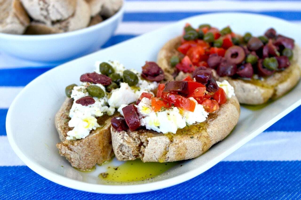 dakos-rusks-cretan-barley-rusks
