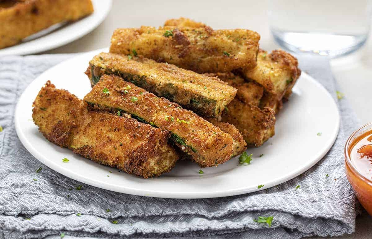 fried-zucchini-slices-sticks