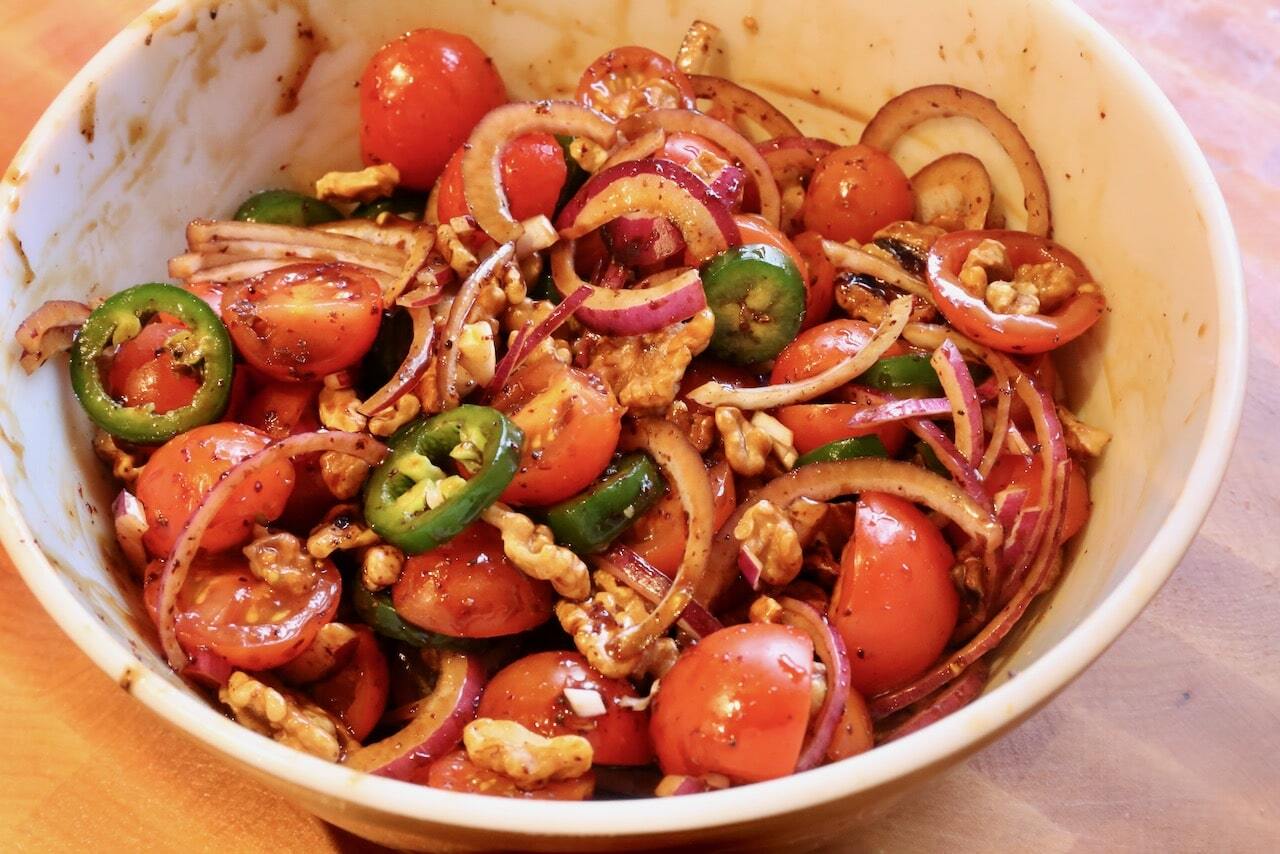 gavurdagi-salatasi-turkish-tomato-walnut-pomegranate-salad