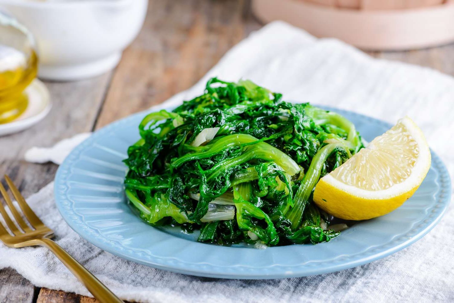horta-vrasta-greek-boiled-wild-greens