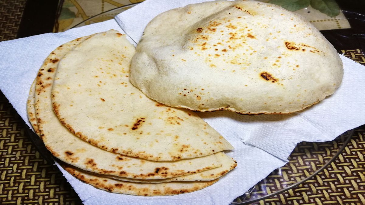 khobz-arabi-thinner-arabic-bread