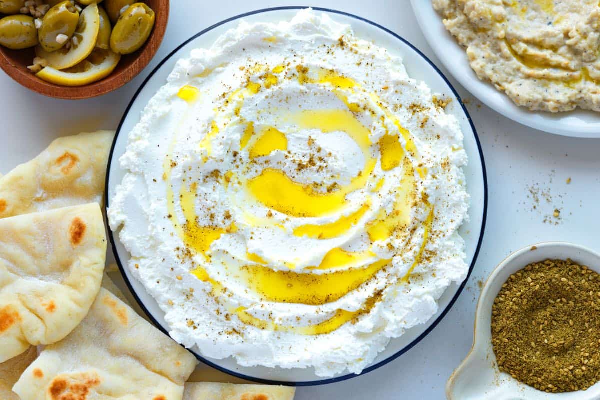 labneh-strained-yogurt-traditional-labneh