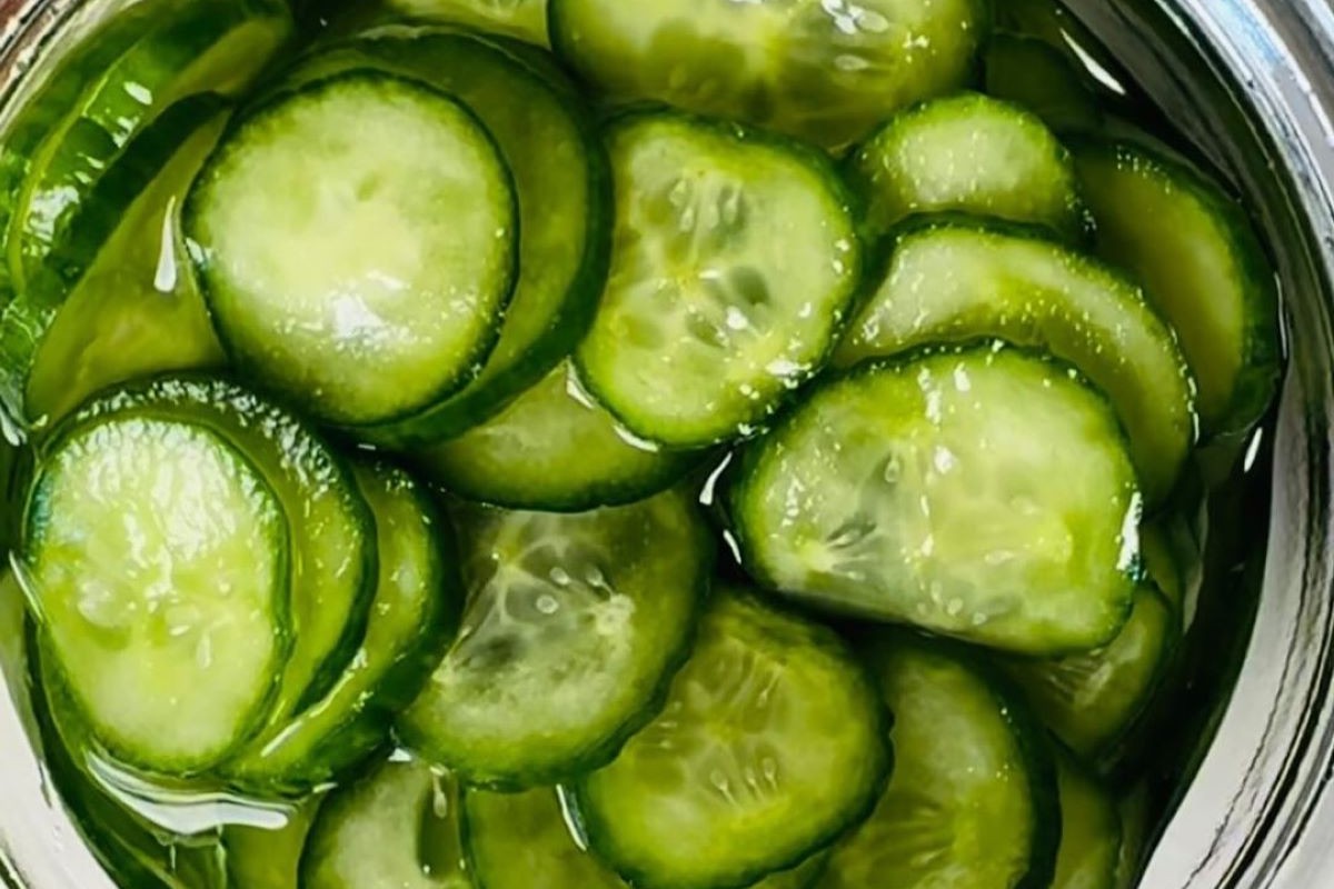 pickled-cucumbers-pickled-persian-cucumbers