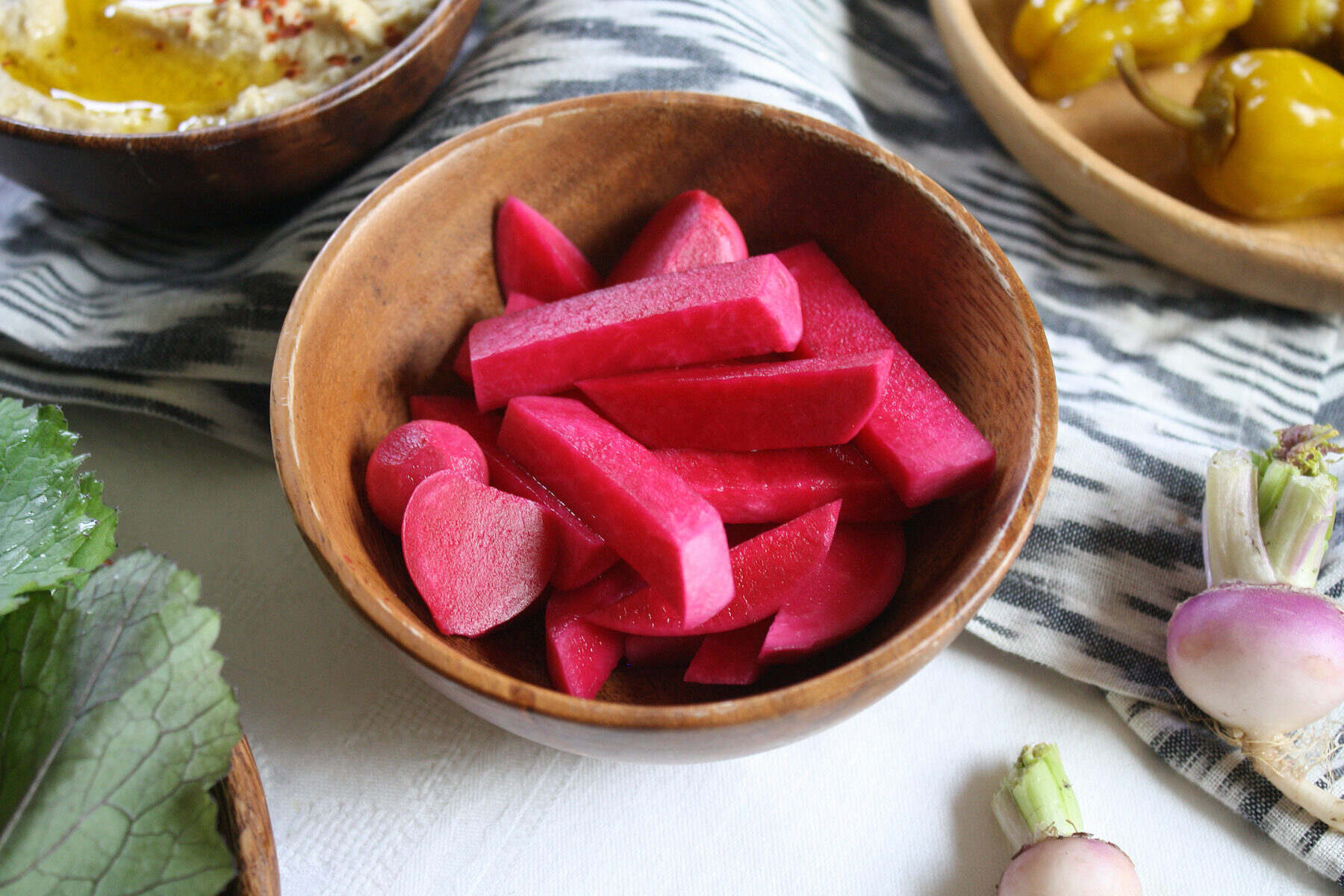 pickled-turnips-pink-pickles-kabees-el-lift