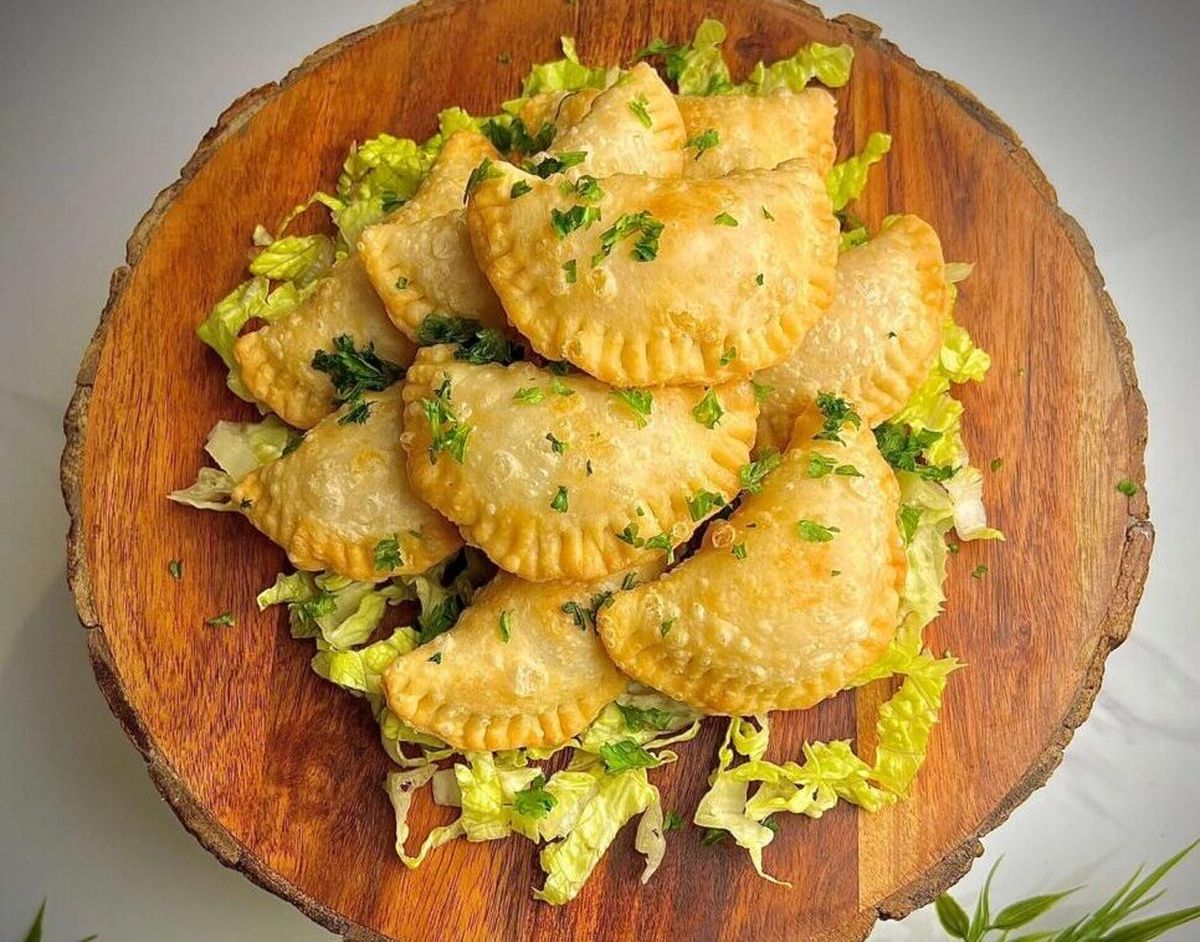 sambousek-sabanekh-fried-baked-spinach-turnover