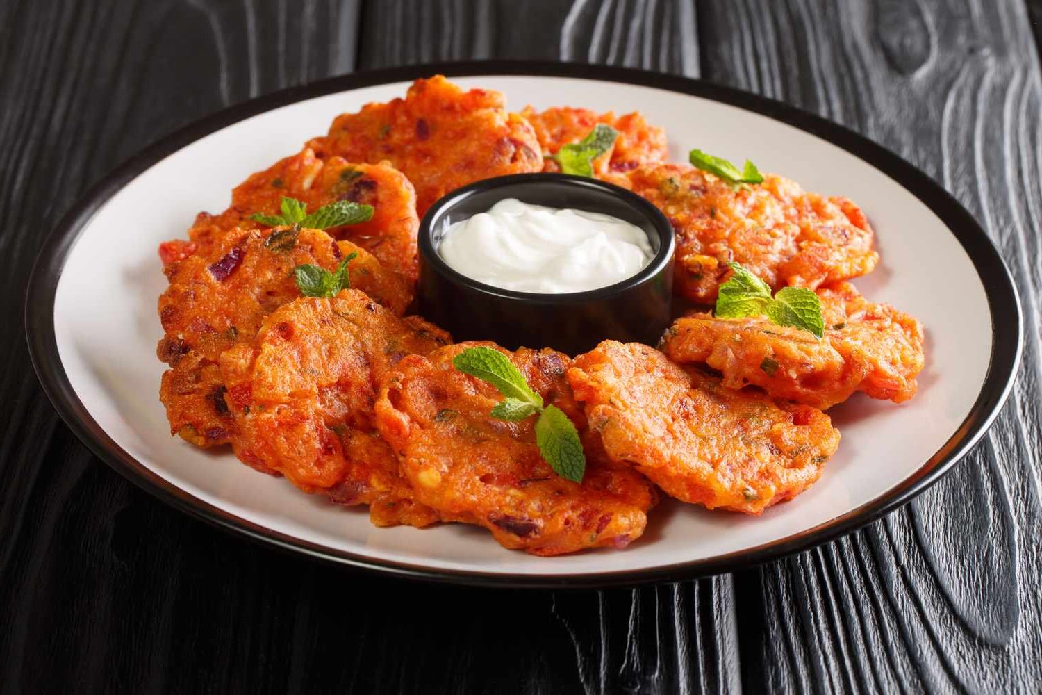 tomato-fritters-domatokeftedes-santorini